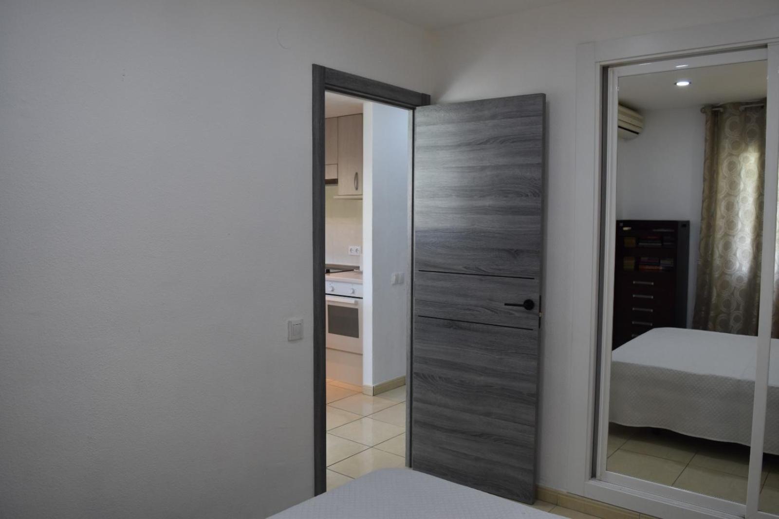 Apartamentos De Los Cisnes Benalmadena Luaran gambar