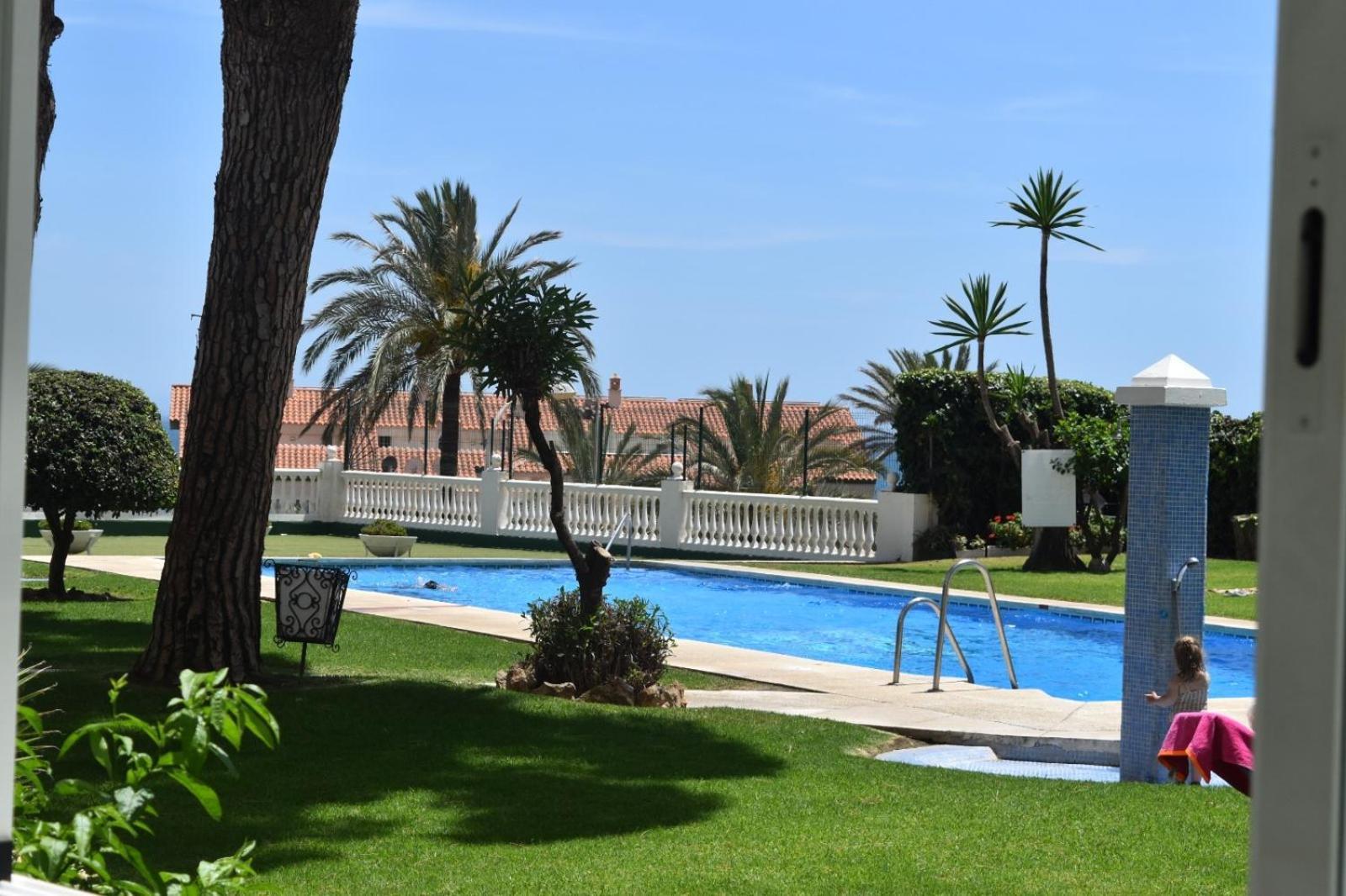 Apartamentos De Los Cisnes Benalmadena Luaran gambar
